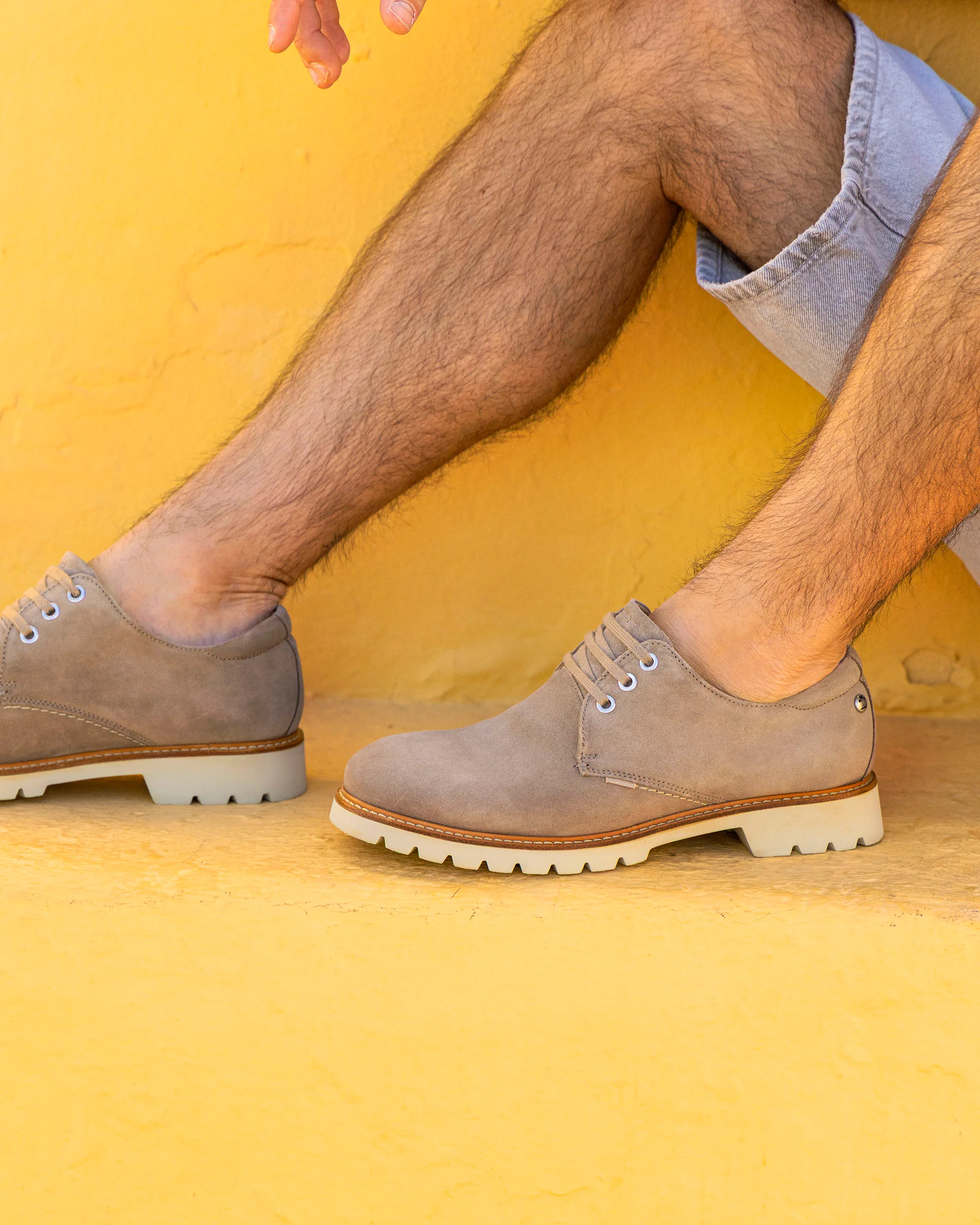 Gadner C16 Velour Taupe - Image 4