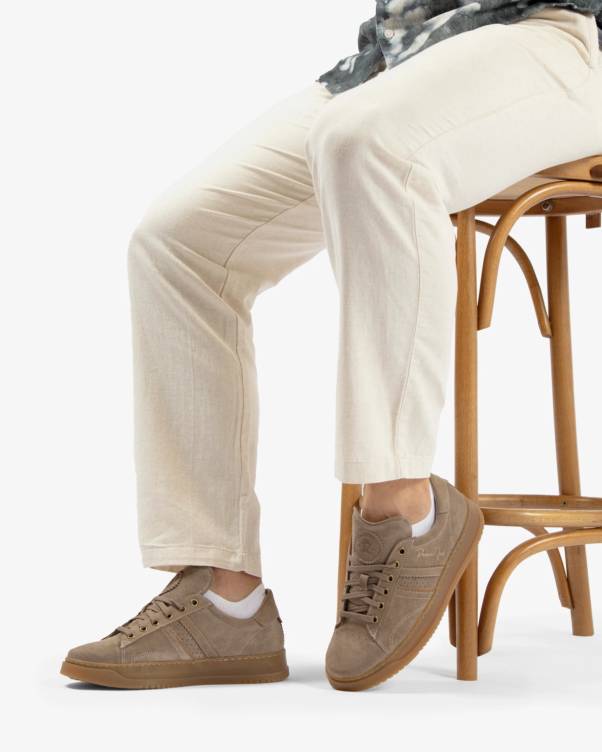 Game C9 Velour Taupe - Image 2