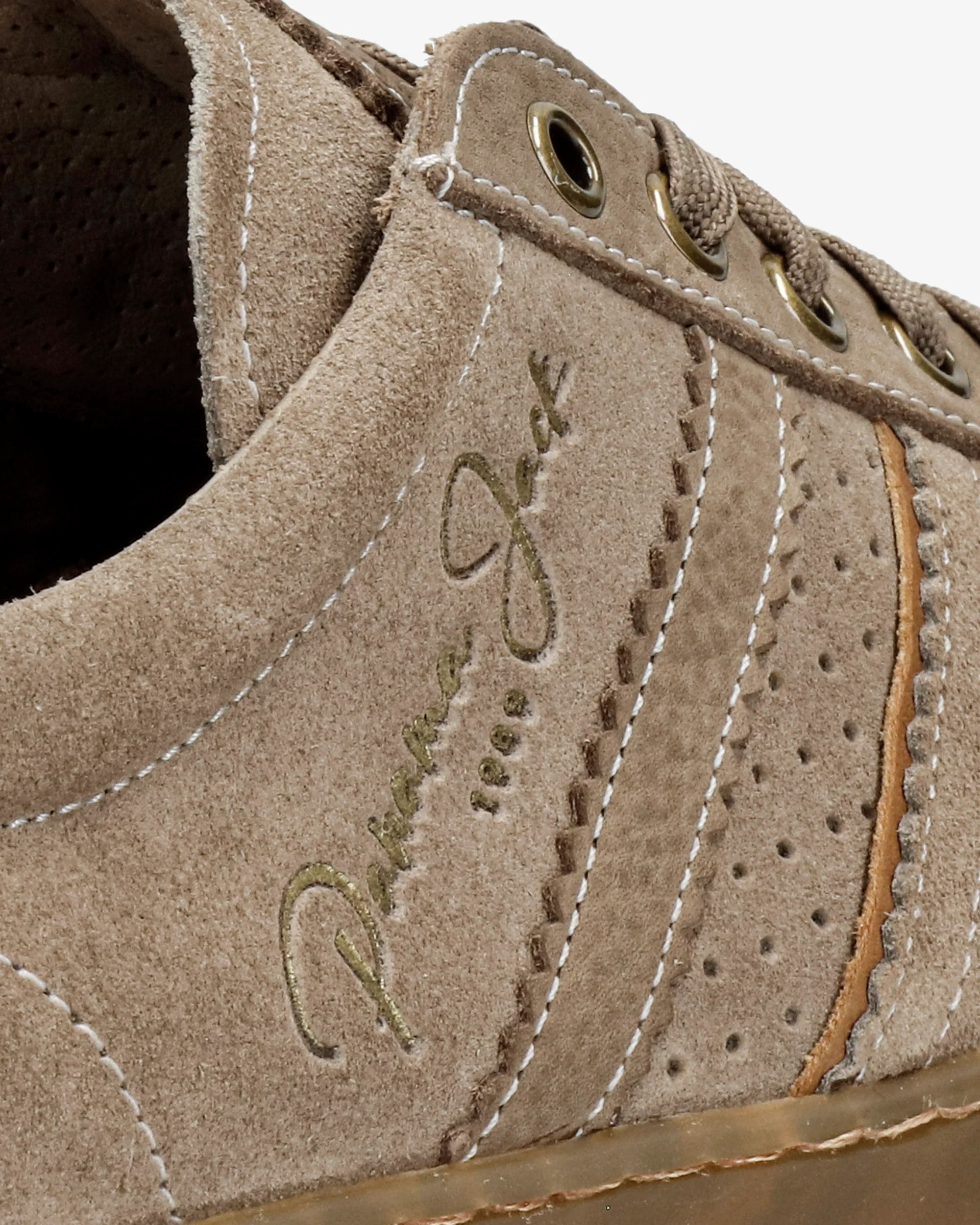 Game C9 Velour Taupe - Image 7